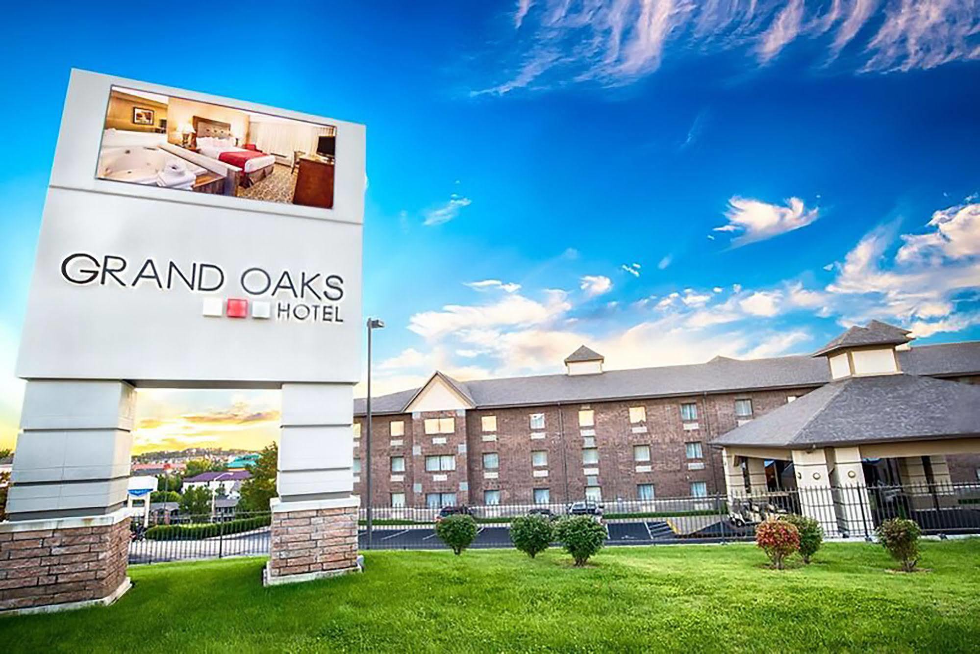 Grand Oaks Hotel Брэнсон Экстерьер фото